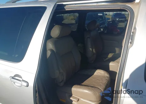 2001 Toyota Sienna Xle z USA, uszkodzony, nr VIN 4T3ZF13C71U389167